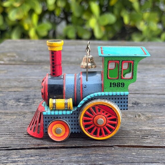 Vintage 1989 & 1998 Hallmark Train 25TH Anniversary Ornament "TIN LOCOMOTIVE" - Picture 2 of 13